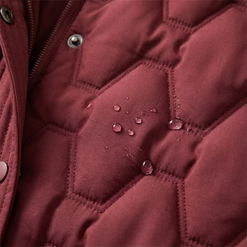 Briseida – Długi płaszcz puchowy z kapturem